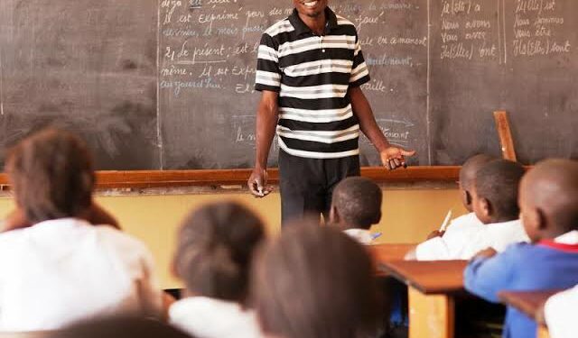 RDC : le gouvernement va ajouter 36 $ soit 100 000 FC sur la rémunération mensuelle des enseignants