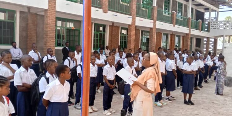 Uvira : à travers des activités parascolaires, l’Institut Mère Annunciata Cocchetti s’engage pour une éducation holistique