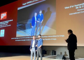 Visa pour l’image : le CICR récompense Hugh Kinsella pour son photoreportage réalisé sur le conflit en RDC