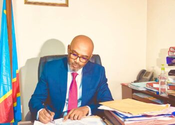 Portrait de Bernard Muhindo : Un homme d’affaires visionnaire à la tête du Ministère des Finances au Sud-Kivu