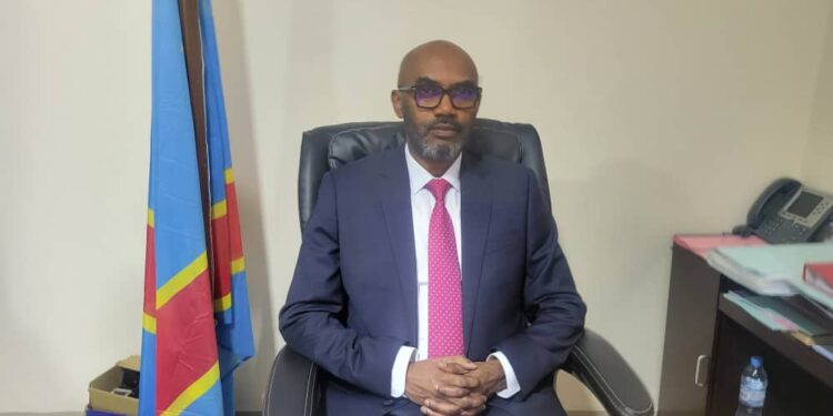 Portrait de Bernard Muhindo : Un homme d’affaires visionnaire à la tête du Ministère des Finances au Sud-Kivu