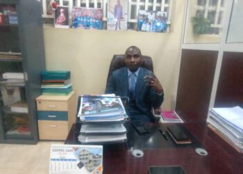 Grève des enseignants au Sud-Kivu : Elie Lwaboshi appelle les différents acteurs à privilégier l’intérêt des élèves