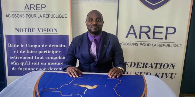Sud-kivu : en séjour à Bukavu, Eric Akili loue la courtoisie qui caractérise son Parti AREP, cher à Guy Loando.