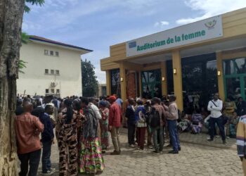 Sud-Kivu : Les agents de la fonction publique crient au scandale suite au monnayage des opérations de contrôle biométrique