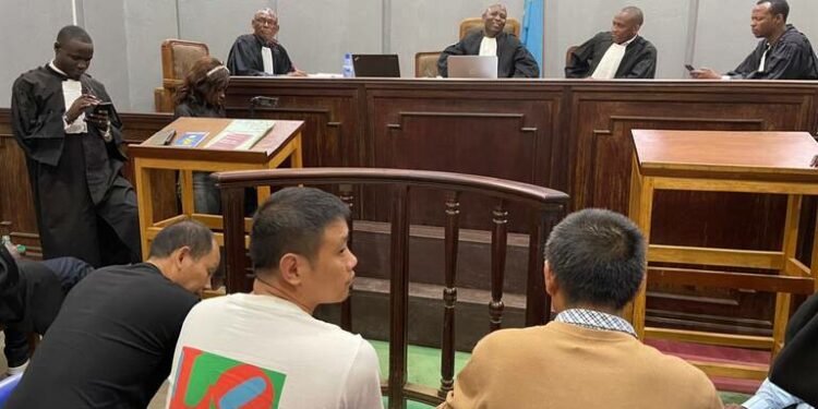 Sud-Kivu : trois chinois condamnés à 7ans de Servitude Penale et une amende de 600.000$ dollars américains.