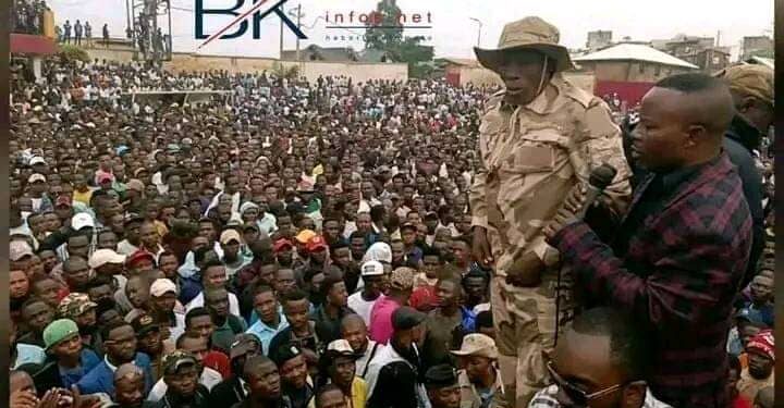 Bukavu : des jeunes s’engagent à combattre les rebelles du M23 sous l’égide d’Albert Kahasha Foka Mike