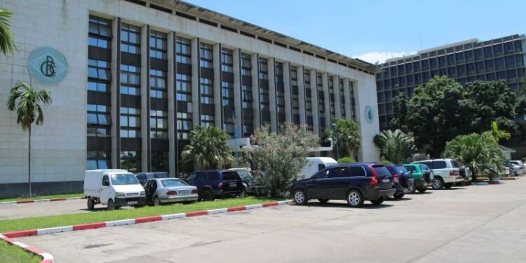 RDC : Constant Mutamba ordonne l’ouverture d’un dossier judiciaire à charge des présumés responsables des détournements des deniers publics révélés à la BCC