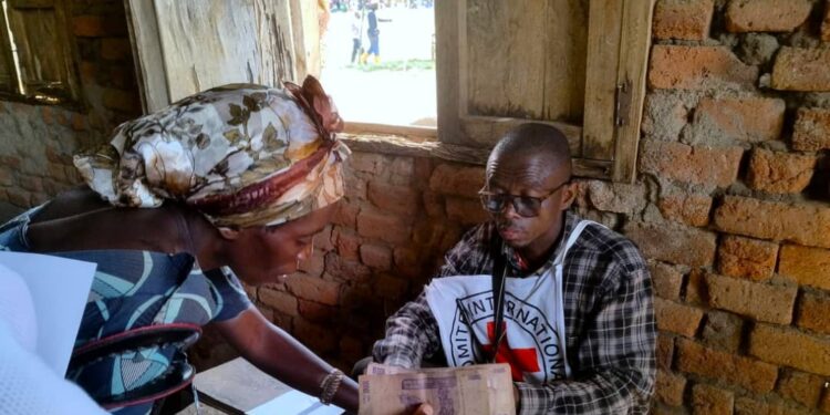 Sud-Kivu : plus de 45 000 personnes déplacées et familles d’accueil bénéficient d’une assistance en cash à Bunyakiri
