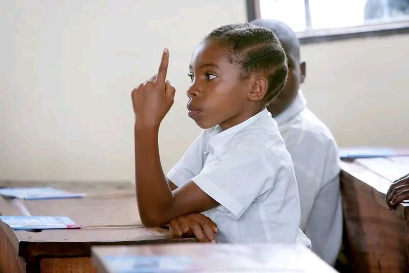 Maniema : interdiction de renvoyer des élèves pour non paiement des frais scolaires lors des examens dans la province éducationnelle Maniema 1