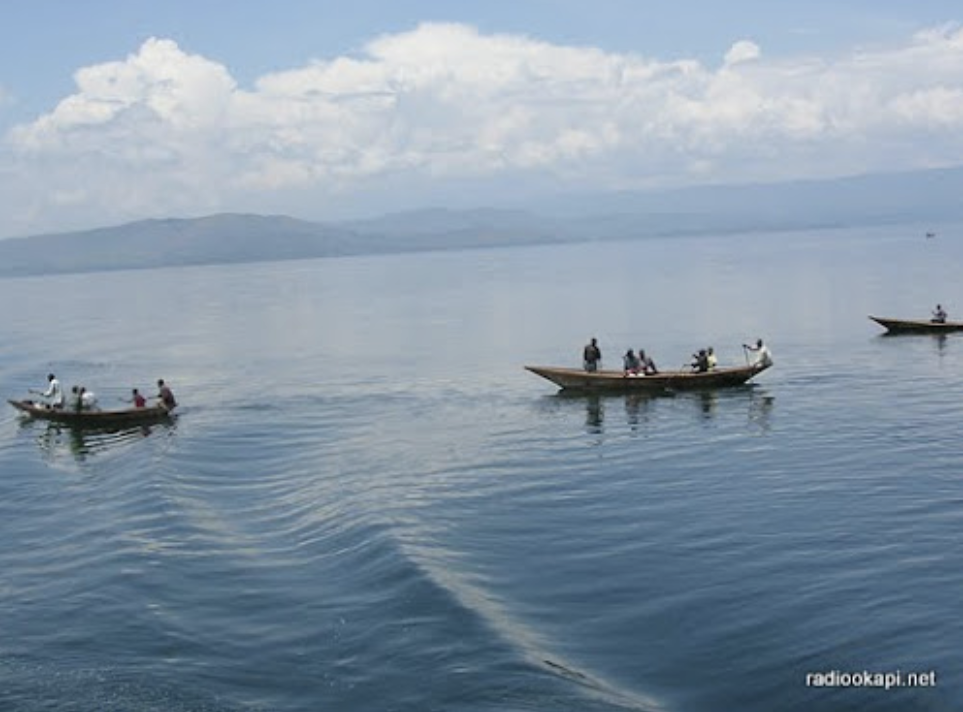 Sud-Kivu:Trois morts, 10 rescapés et 37 disparus dans le chavirement d&rsquo;une embarcation en bois sur le lac Kivu