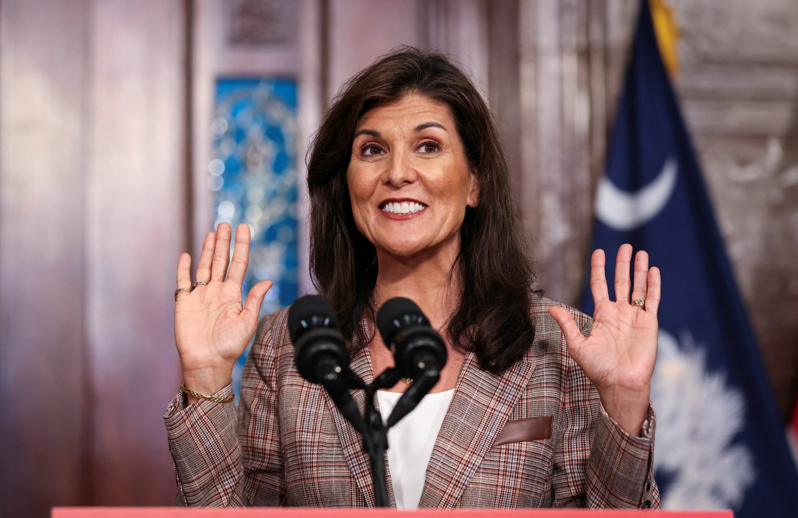 Primaires républicaines en Amérique : à quoi joue Nikki Haley, la candidate qui s&rsquo;obstine face à Trump ?