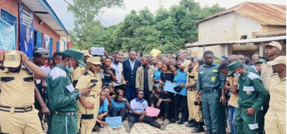 Sud-Kivu: une manifestation de compassion à la population de l’Est organisée à Uvira.