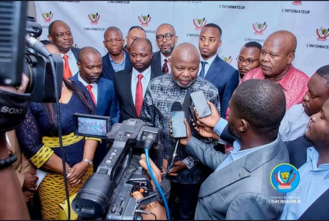 RDC : Vital Kamerhe salue l’excellent travail de l’informateur Augustin kabuya.