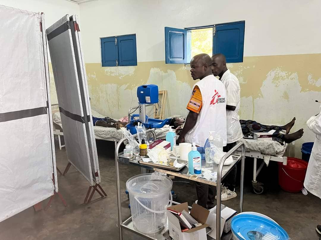 Ituri: plus d’1,63 million de personnes soit un tiers de la population fuient les attaques de groupes armés (MSF).