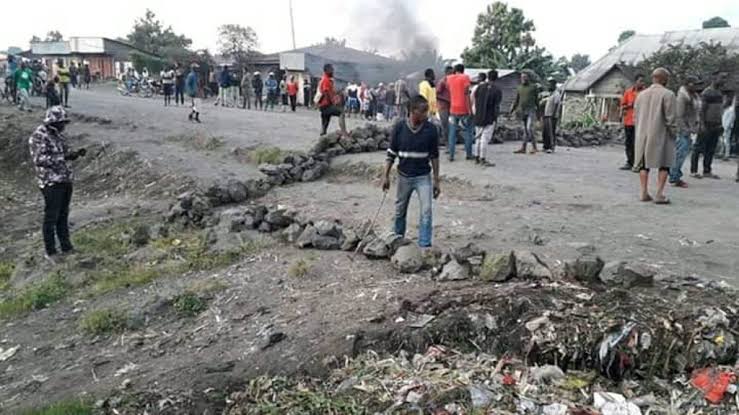 Goma : en colère, des déplacés de Sake manifestent contre le meurtre par balles d’un de leurs, le bourreau retrouvé a été brûlé vif