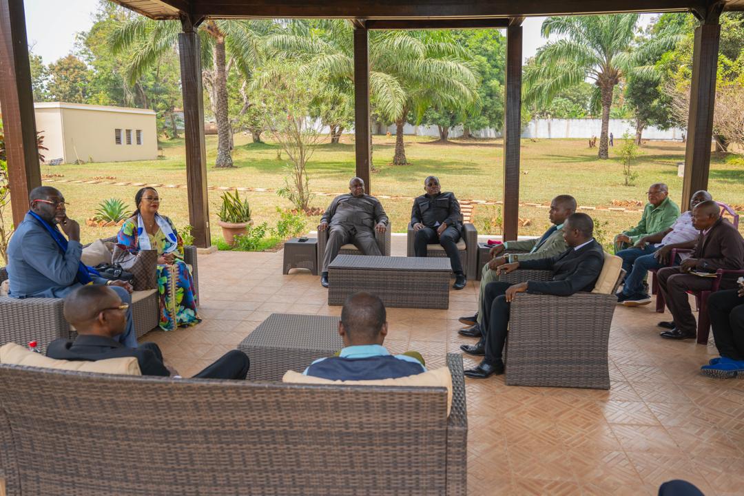 Équateur : Jean-Pierre Bemba et Guy Loando échangent avec des élus lors d&rsquo;une tournée