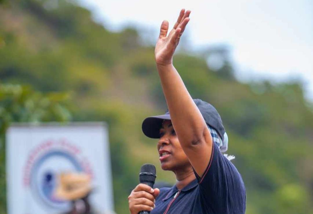 Olive Lembe aux déplacés près de Goma : « Priez pour le retour de Joseph Kabila »