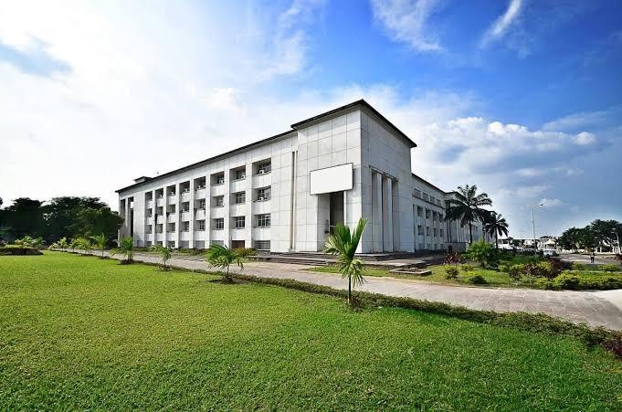 RDC : L’administration publique bascule en semaine anglaise