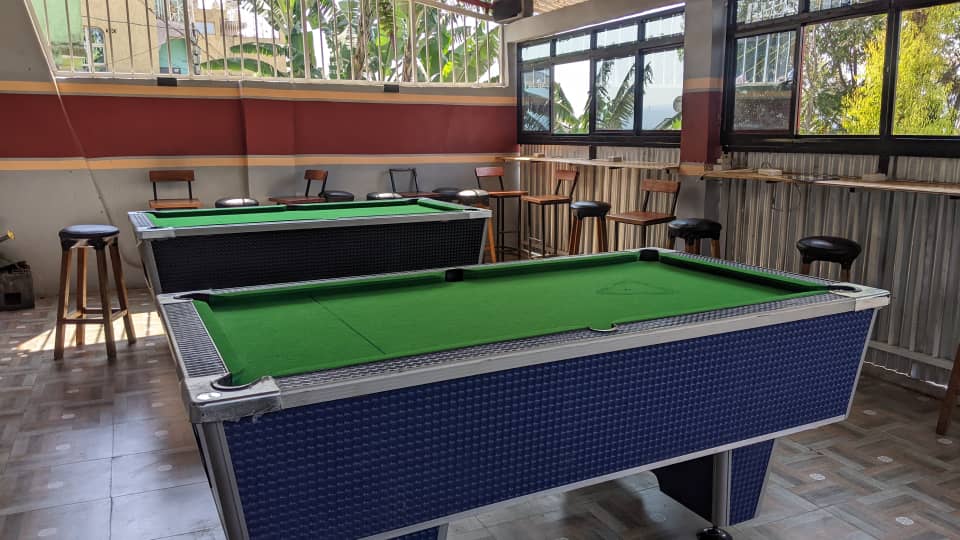 Bukavu : en marche vers l&rsquo;excellence, le Resto Bar Bishef installe un billard au profit de ses clients
