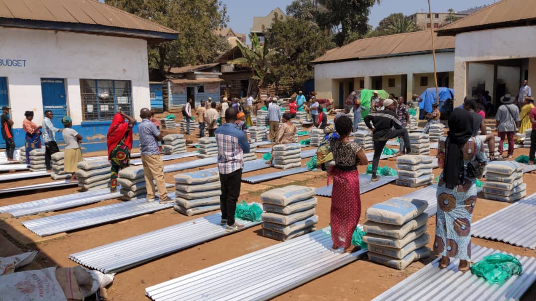 Sud-Kivu : les sinistrés de Nyamugo, Nkafu et Cimpunda reçoivent une assistance du Gouvernement central