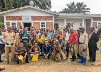 Sud-Kivu : des communautés de Shabunda et Mwenga obtiennent des titres fonciers pour leurs forêts communautaires