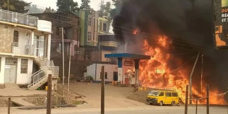 Bukavu : d’importants dégâts dans l’incendie d’une station-service près de l’HPGRB