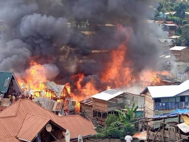 Bukavu : plus de dix maisons ravagées par un nouvel incendie sur l&rsquo;avenue Pharmakina