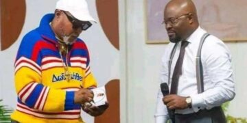 Affaire Koffi Olomide : Human Rights Watch demande l&rsquo;annulation de la suspension de Jessy Kabasele