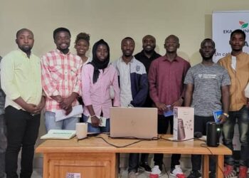 Bukavu : à travers « EKA Connexion », des jeunes hommes et femmes entrepreneurs découvrent les opportunités qu&rsquo;offrent le marché et le crédit carbone