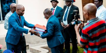Sud-Kivu : le Gouvernement provincial dépose le projet d&rsquo;édit budgétaire pour l&rsquo;exercice 2025 à l&rsquo;assemblée provinciale