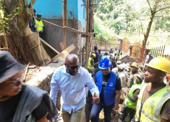 Bukavu : le député national Patrick Salumu visite la station de captage d&rsquo;eau de Ruzizi 1er