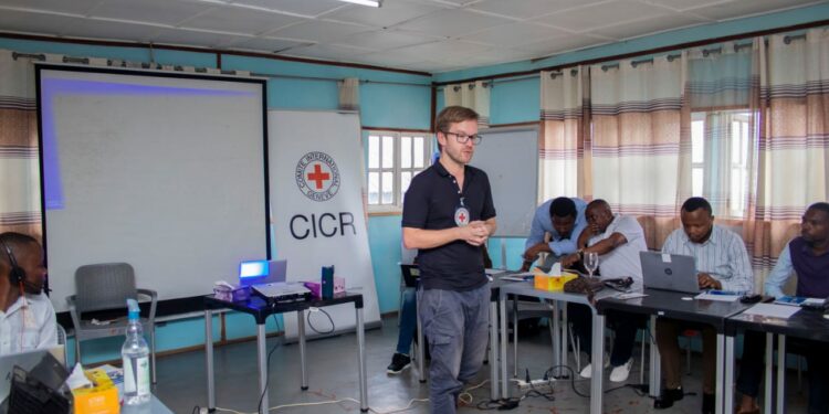 Bukavu : grâce au CICR,  des journalistes apprennent sur les enjeux de la couverture médiatique en temps de crise humanitaire